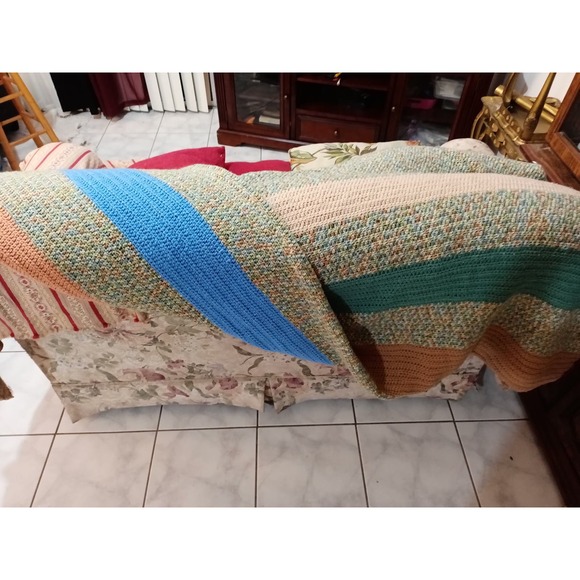 XL Vintage Handmade Afghan Blanket 87"x 65" - Picture 1 of 5